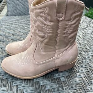 Stylish Beige Women's Boots